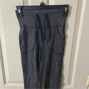 lululemon athletica Gray Herringbone Leggings